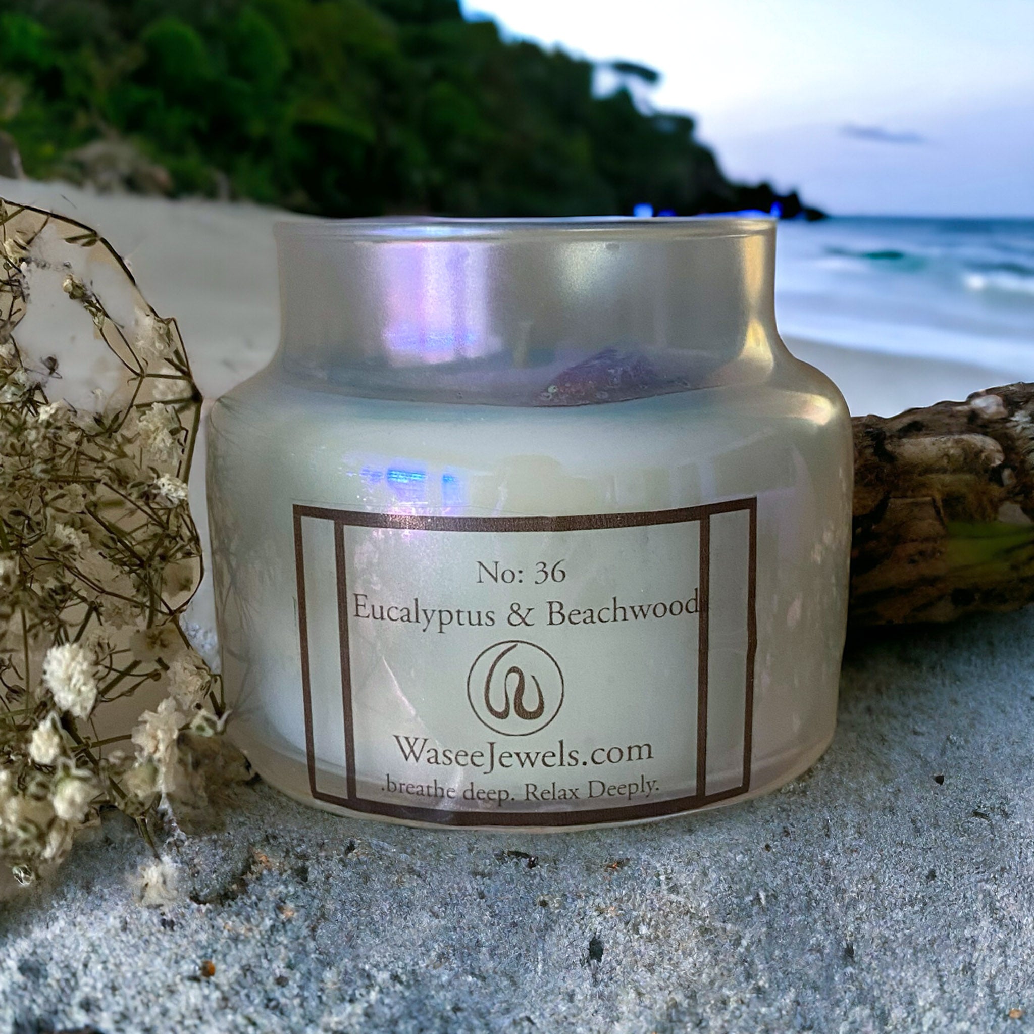 Eucalyptus & Beachwood Candle